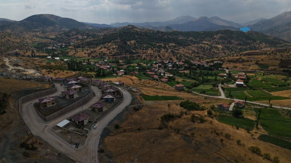 Adıyaman İl Özel İdaresi Yeşiltepe Köyü’nde parke çalışmasını tamamladı